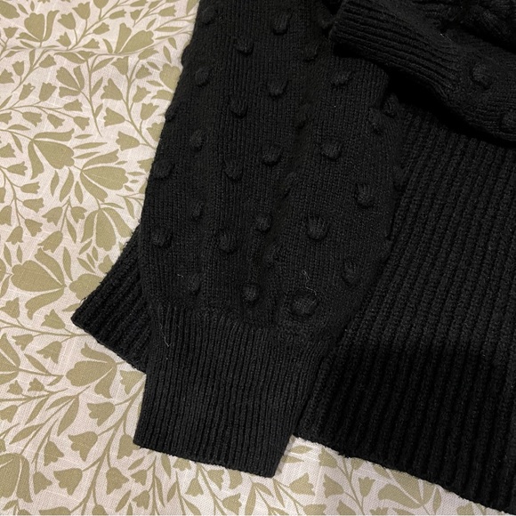 Black sweater with detail on sleeves! - Picture 2 of 3